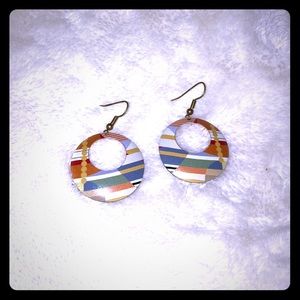Round earrings